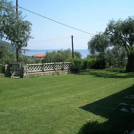 Sarimpalas Guest house *