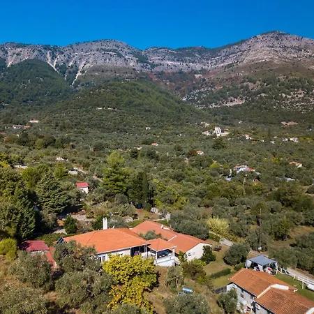 Sarimpalas Guest house